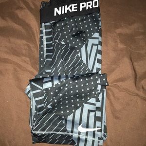 Nike Capri Leggings